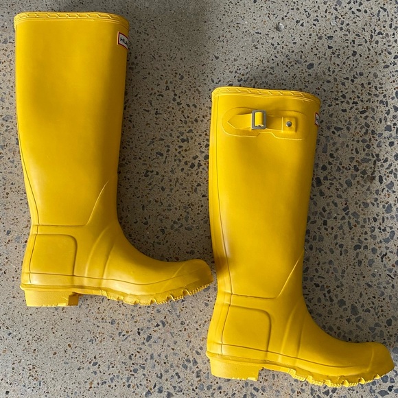 hunter yellow rain boots
